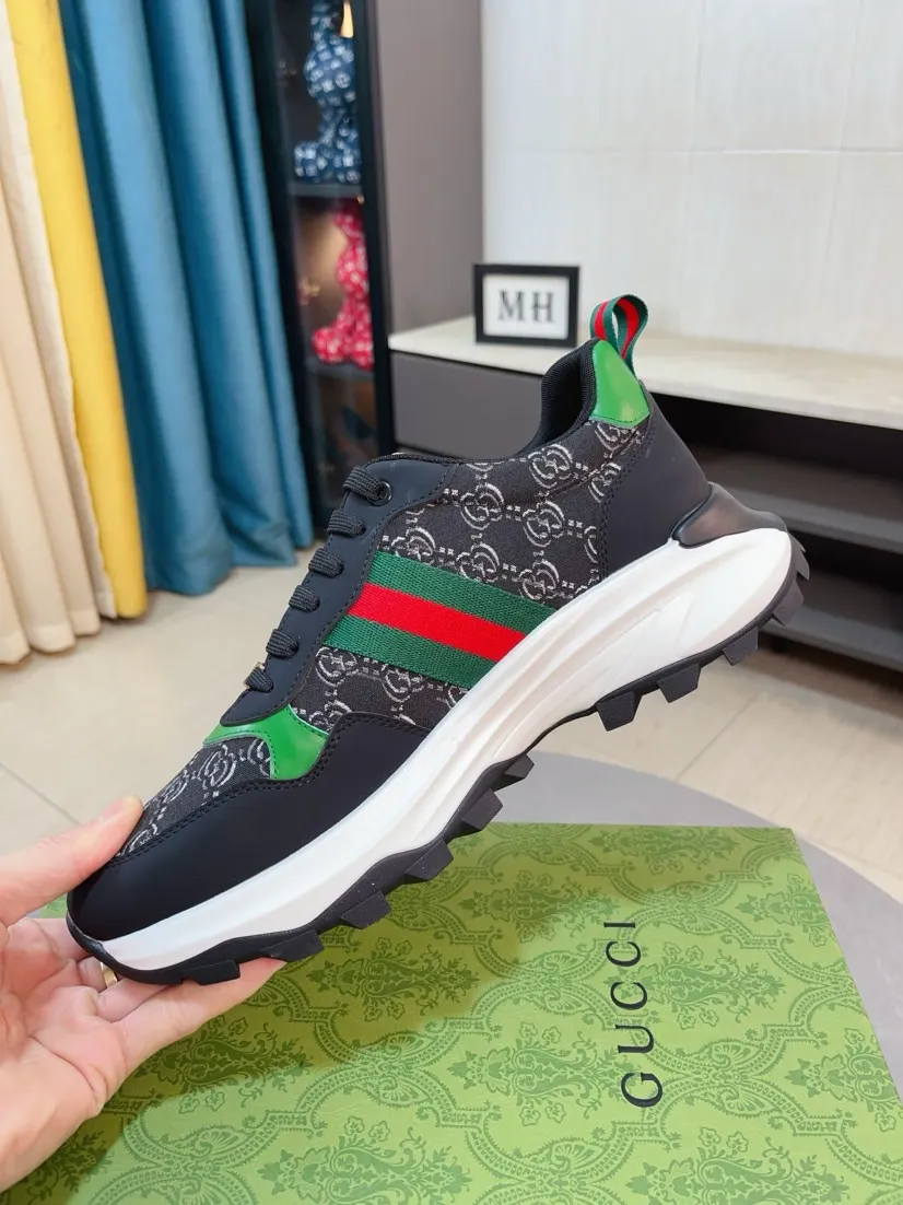 Men's shoes 💰458🌹🌹[GUCCI] Gucci's new lace-up casual men's shoes are on the market first, and the materials and workmanship are superior to all versions on the market. The highest quality shipped first-layer cowhide with imported original perforated materials➕Genuine leather lining, privately molded soft outsole, high foot comfort, imported special materials highlight the brand's unique charm, high-end customization 38-44